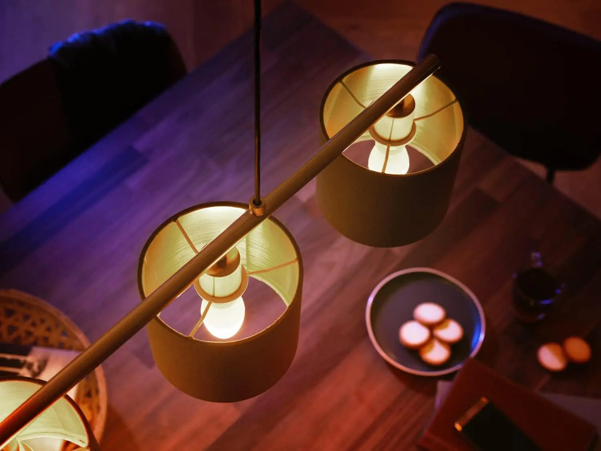 Philips Hue E14 B39 smart candle bulb product view